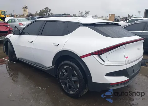 2025 Kia Ev6 Light Long Range z USA, uszkodzony, nr VIN 5XYC34JA4SG008571